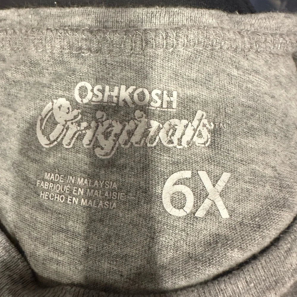OshKosh B'gosh Gray Tee with Pink Flower Design